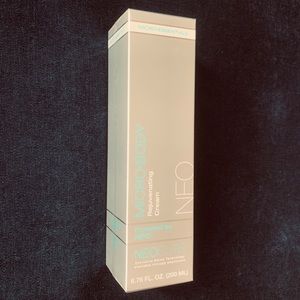 Neocutis Micro Body Cream, 6.76 oz, EXP: 2/2020